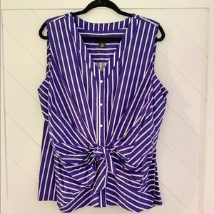 Liz Claiborne tie front top